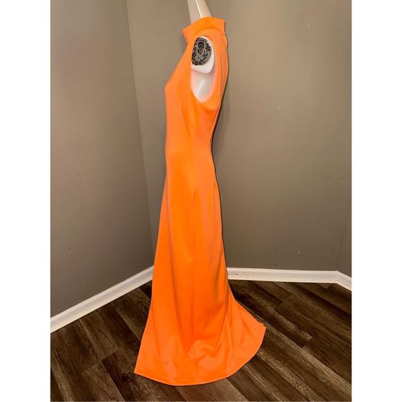 BLACK HALO Vanity Column Gown - Picture 6 of 9